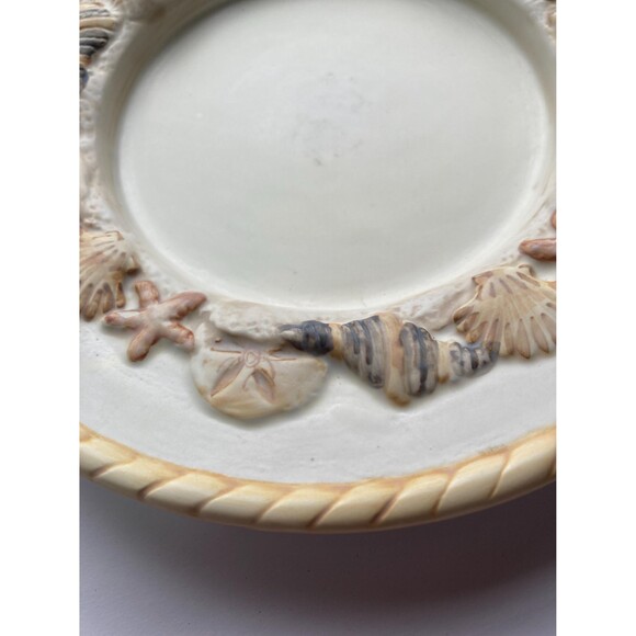 Waxcessories Nautical Seashell Raised Jar Candle Plate 7.25 inch Diameter - Picture 5 of 8